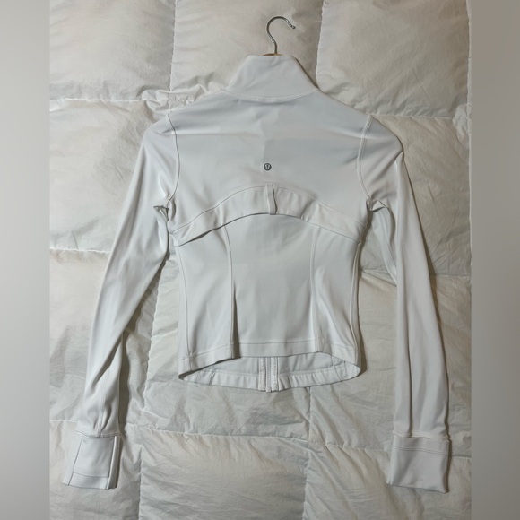 Lululemon Cropped Define Jacket - Picture 2 of 3